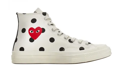 Polka Dot Set With White Sneakers