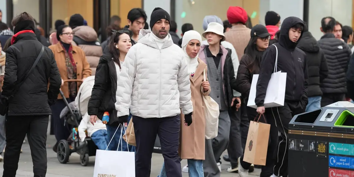 Aritzia Boxing Day Sale