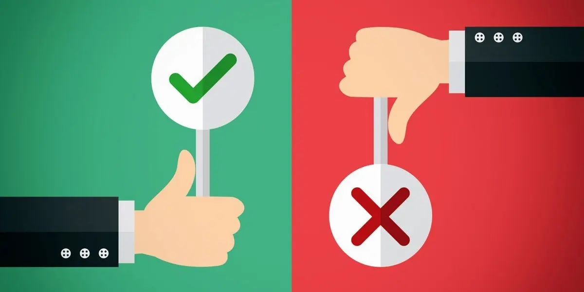 Shopper comparing positive and negative marketplace reviews